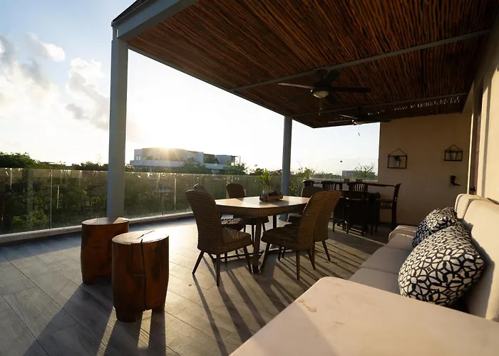 Magical 2 Penthouses & With 2 Private Pools And Jacuzzi *