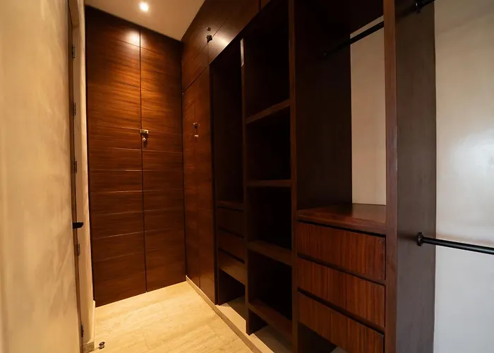 Magical 2 Penthouses & With 2 Private Pools And Jacuzzi *
